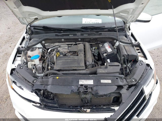3VW2B7AJ8HM344328 Volkswagen Jetta 1.4t S
