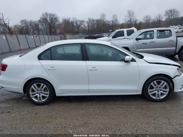 3VW2B7AJ8HM344328 Volkswagen Jetta 1.4t S