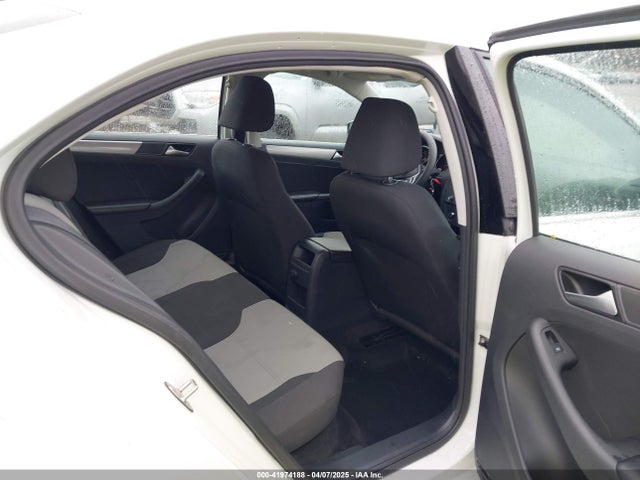3VW2B7AJ8HM344328 Volkswagen Jetta 1.4t S