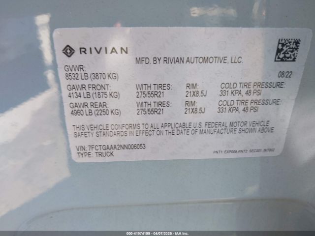 2022 RIVIAN R1T 7FCTGAAA2NN006053 Photo 8