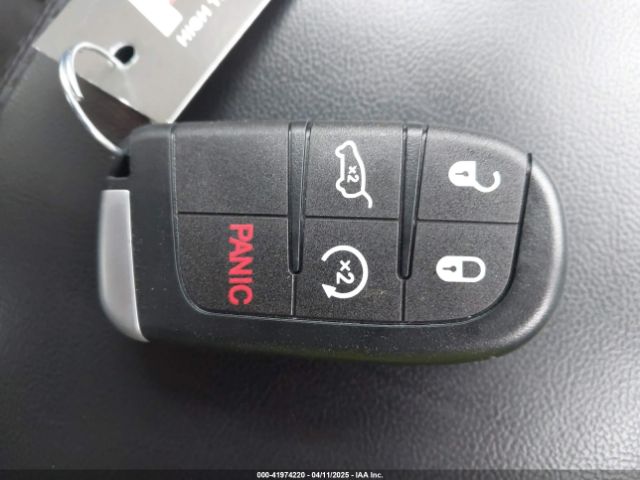 1C4RJFAG0JC466739 Jeep Grand Cherokee Altitude 4x4