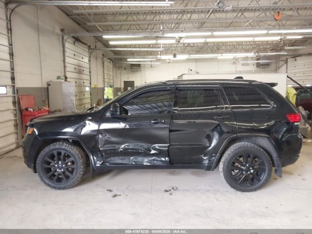 1C4RJFAG0JC466739 Jeep Grand Cherokee Altitude 4x4