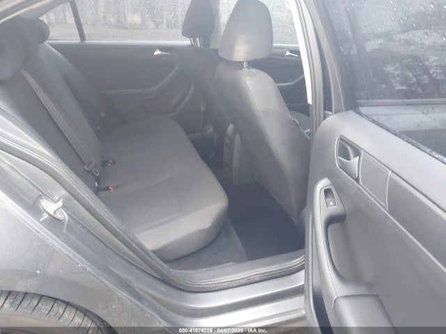 3VW267AJ2GM397772 Volkswagen Jetta 1.4t S
