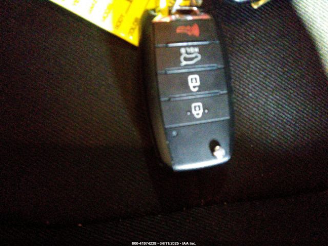 KNDJP3A58K7671258 KIA SOUL +