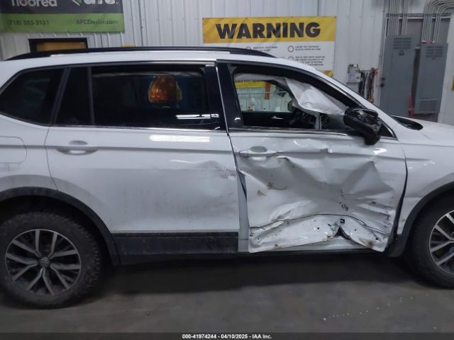 3VV2B7AXXKM190608 Volkswagen Tiguan 2.0t Se/2.0t Sel/2.0t Sel R-line/2.0t Sel R-line Black