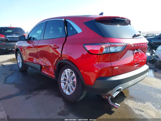 1FMCU0G68NUB42443 Ford ESCAPE SE