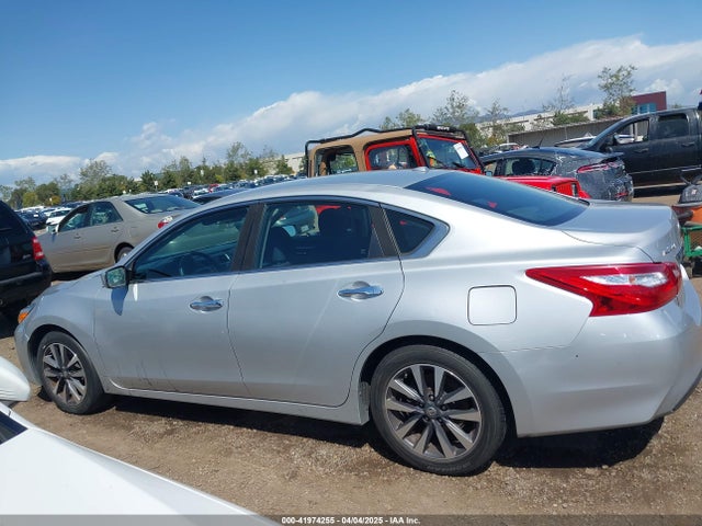1N4AL3AP3HC252608 Nissan Altima 2.5 Sv