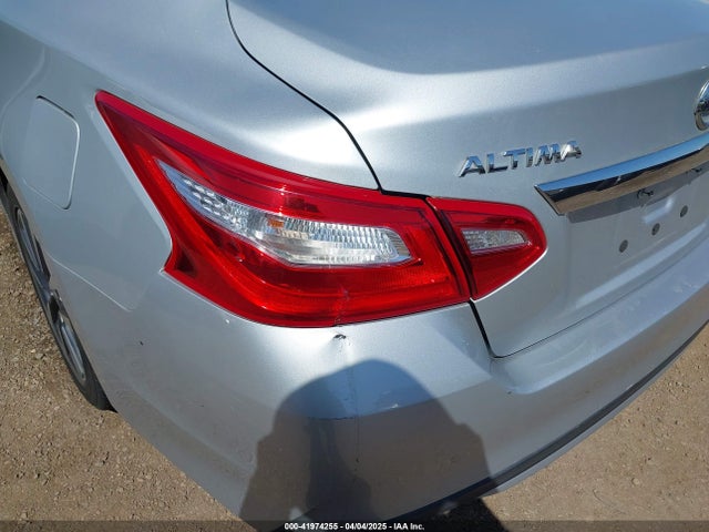 1N4AL3AP3HC252608 Nissan Altima 2.5 Sv