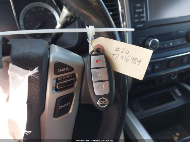 1N6AA1E68HN535917 Nissan TITAN SV