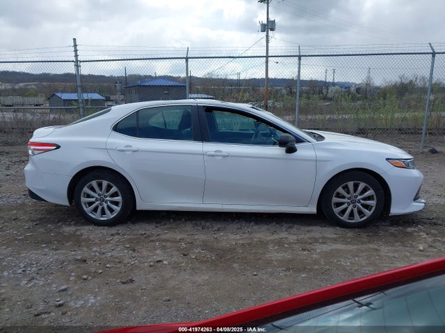 4T1B11HKXJU102980 Toyota CAMRY LE