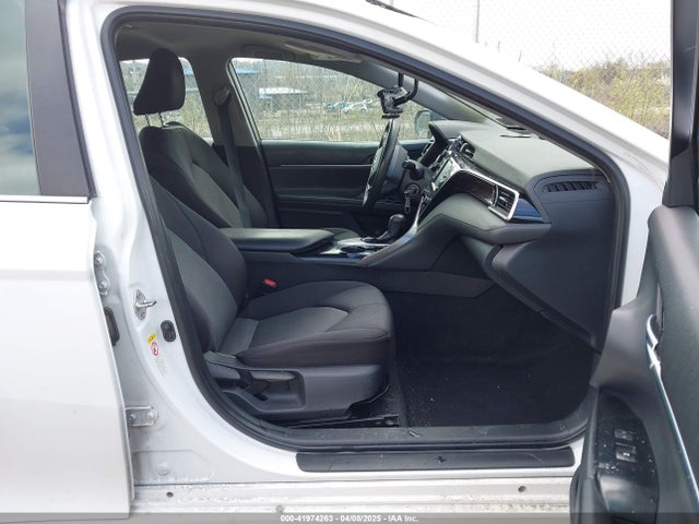 4T1B11HKXJU102980 Toyota CAMRY LE