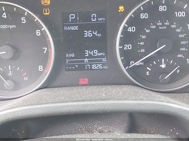 5NPD84LF3HH052027 Hyundai ELANTRA SE