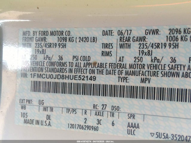 1FMCU0JD8HUE52149 Ford Escape Titanium