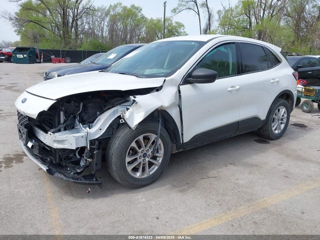 1FMCU9G65NUA61002 Ford ESCAPE SE