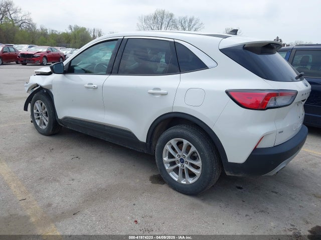 1FMCU9G65NUA61002 Ford ESCAPE SE