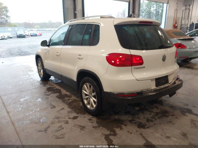 WVGSV7AXXHK026549 Volkswagen Tiguan 2.0t Wolfsburg Edition