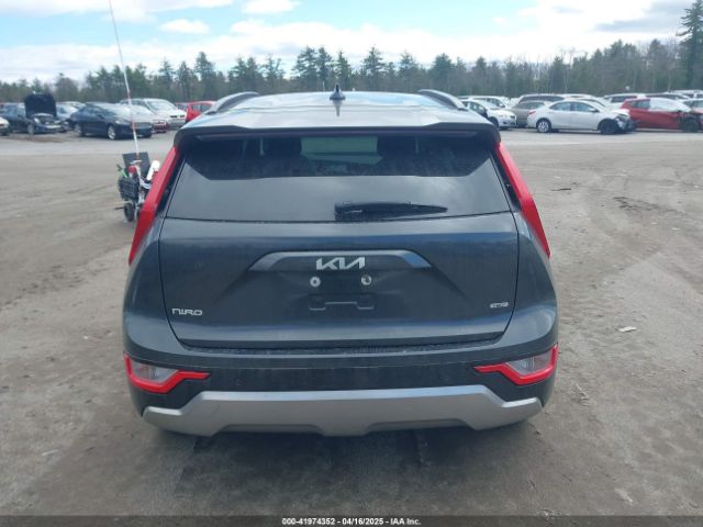 KNDCR3LE3P5044602 KIA Niro Ex Touring