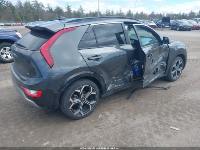 KNDCR3LE3P5044602 KIA Niro Ex Touring