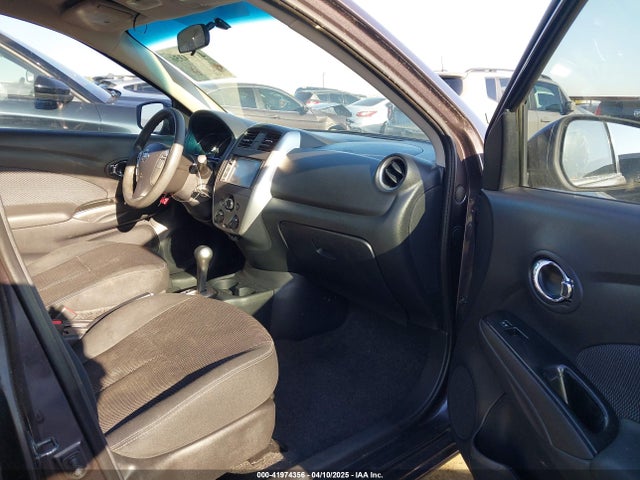 3N1CN7AP5FL855424 Nissan Versa 1.6 Sv