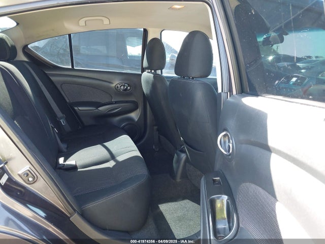 3N1CN7AP5FL855424 Nissan Versa 1.6 Sv