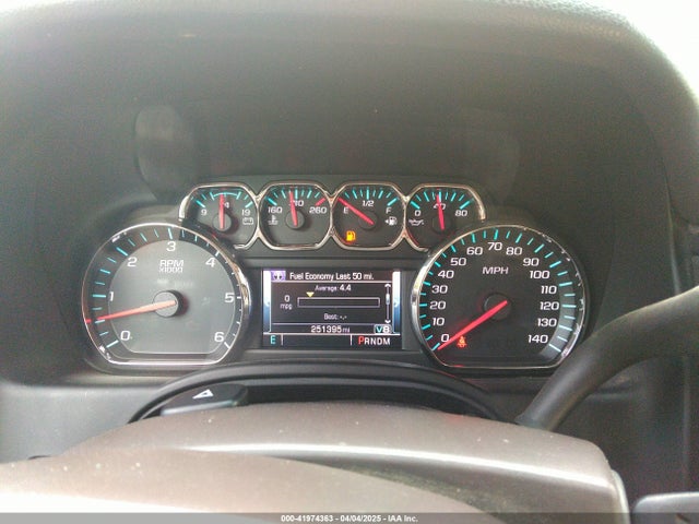 1GNSCJKC6FR229260 Chevrolet Suburban C1500 Lt