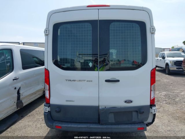 1FTNR2CG1FKA24658 Ford Transit-250