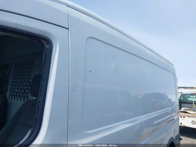 1FTNR2CG1FKA24658 Ford Transit-250