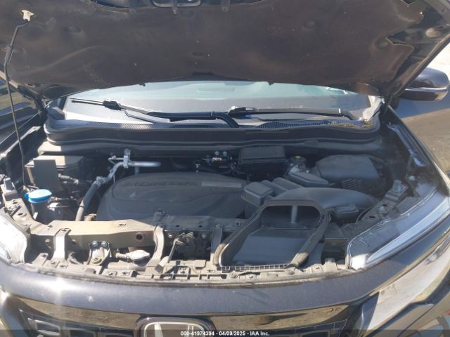 5FNYF8H03KB003970 Honda Passport Elite