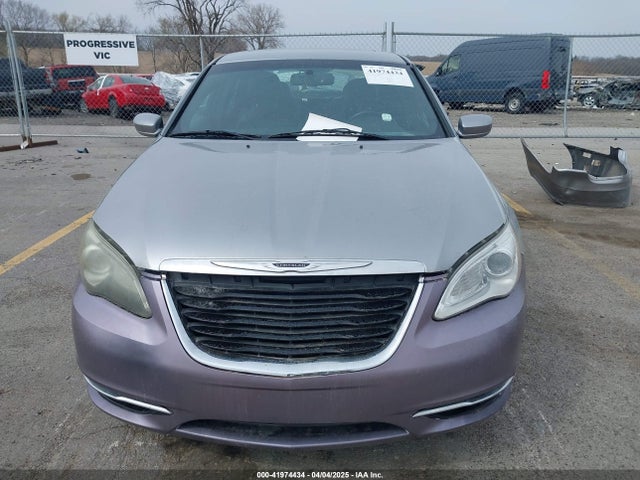 1C3CCBCG6EN136043 Chrysler 200 Limited