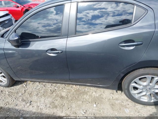 3MYDLBYV3JY312147 Toyota YARIS IA