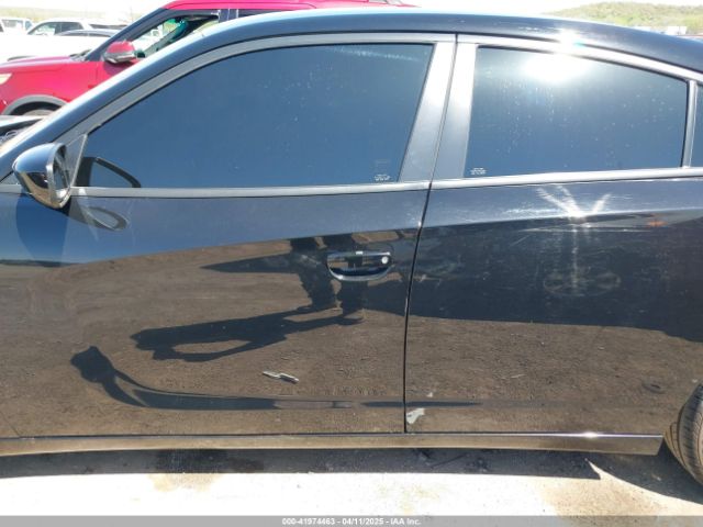 2C3CDXBG6KH732771 Dodge Charger Sxt Rwd