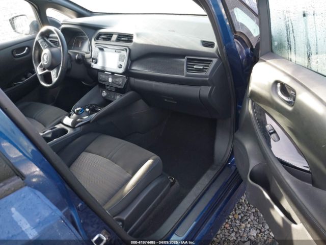 1N4AZ1CP7JC301878 Nissan LEAF SV