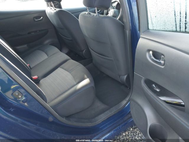 1N4AZ1CP7JC301878 Nissan LEAF SV