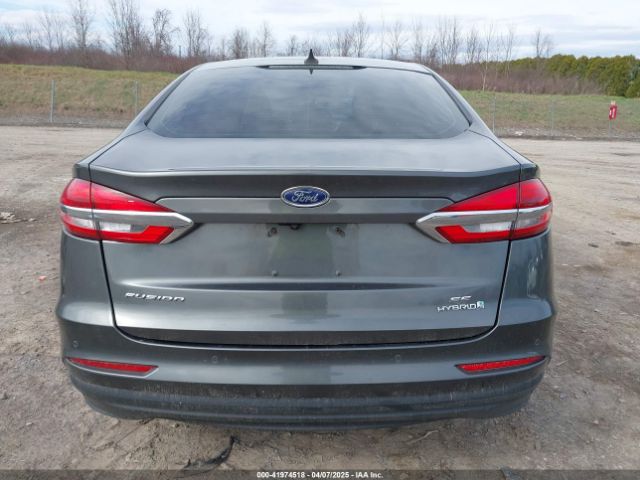 3FA6P0LU6KR225648 Ford Fusion Hybrid Se