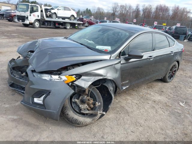 3FA6P0LU6KR225648 Ford Fusion Hybrid Se