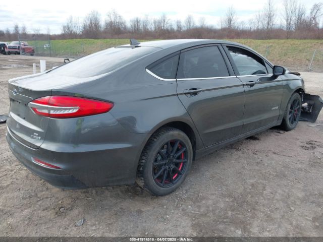 3FA6P0LU6KR225648 Ford Fusion Hybrid Se