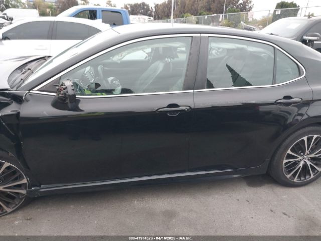 4T1B11HKXJU097151 Toyota CAMRY SE
