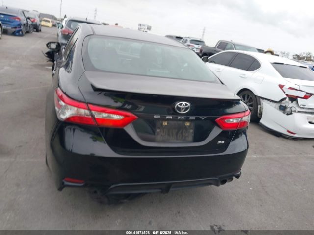 4T1B11HKXJU097151 Toyota CAMRY SE