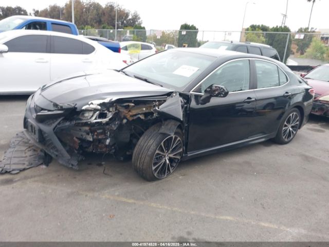 4T1B11HKXJU097151 Toyota CAMRY SE