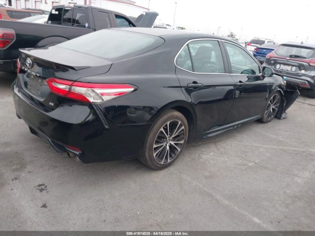 4T1B11HKXJU097151 Toyota CAMRY SE