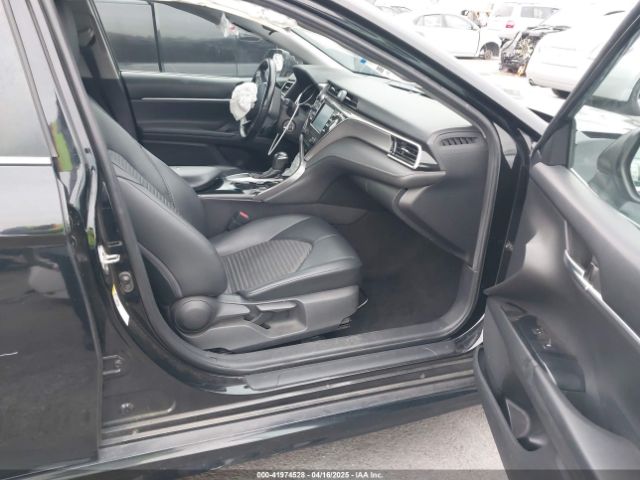 4T1B11HKXJU097151 Toyota CAMRY SE