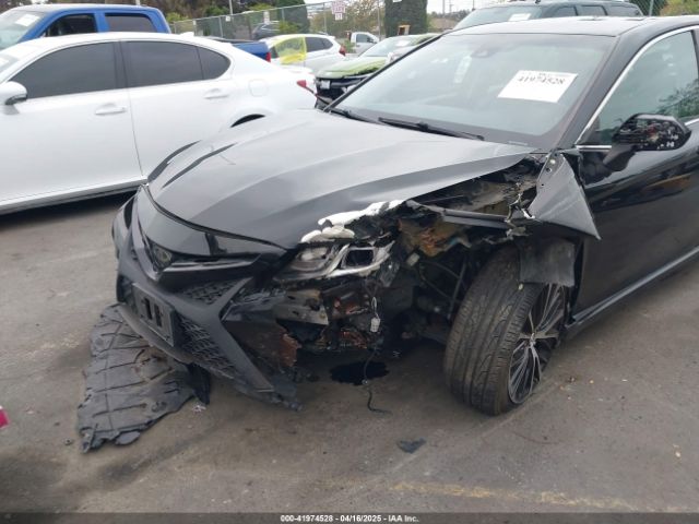 4T1B11HKXJU097151 Toyota CAMRY SE