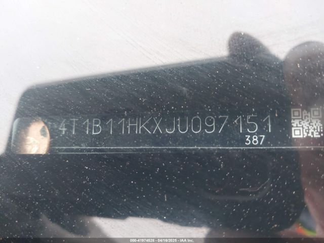 4T1B11HKXJU097151 Toyota CAMRY SE