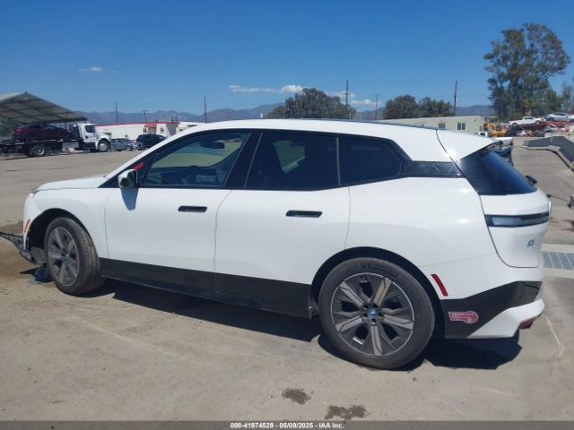 WB523CF08RCR16666 BMW Ix Xdrive50