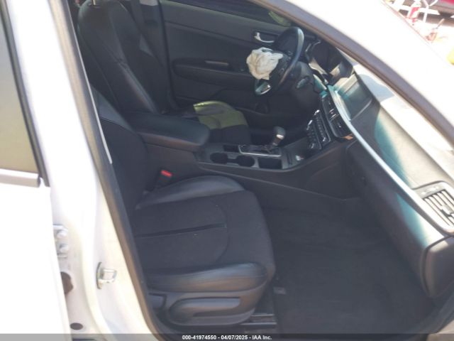 5XXGT4L33KG291680 KIA Optima S
