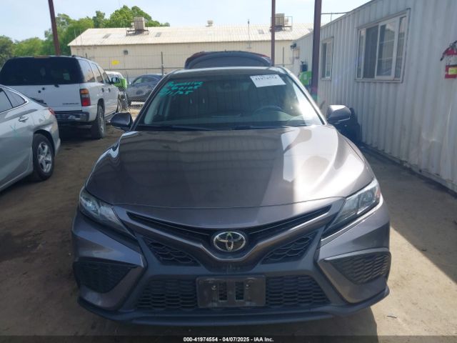 4T1T11AK1NU672466 Toyota CAMRY SE