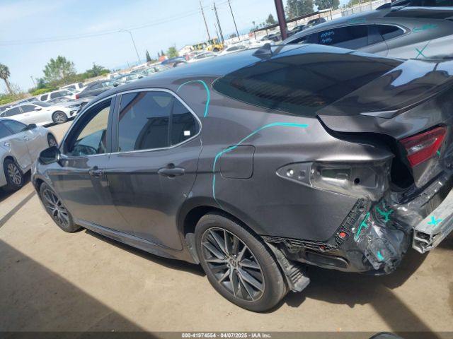 4T1T11AK1NU672466 Toyota CAMRY SE