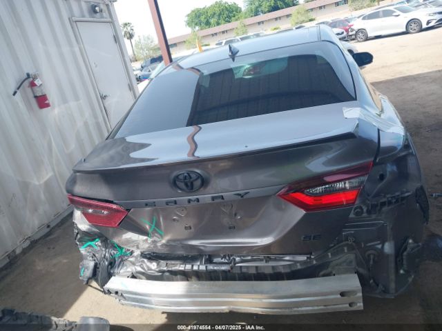 4T1T11AK1NU672466 Toyota CAMRY SE