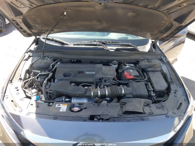 1HGCV2F92KA004825 Honda Accord Touring 2.0t