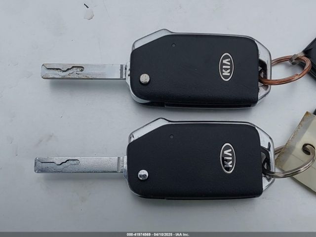 3KPF24AD4KE109715 KIA Forte Lxs